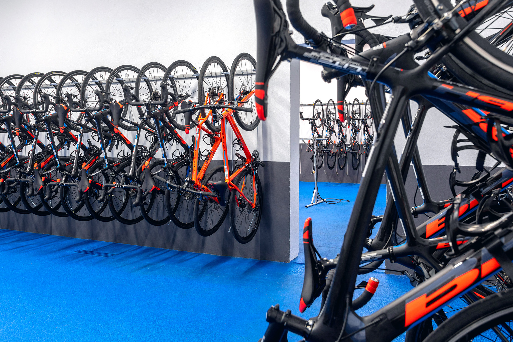 2018-05-Viva Eden Lago - Cycling Station 2.jpg