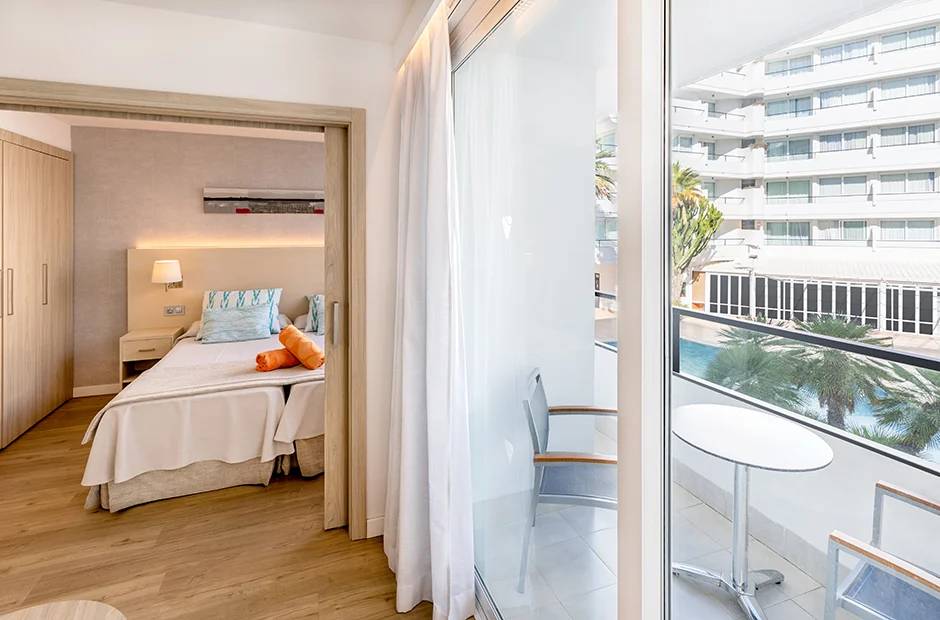 201911-VIVA Eden Lago Apto Premium Vista Piscina 1.jpg