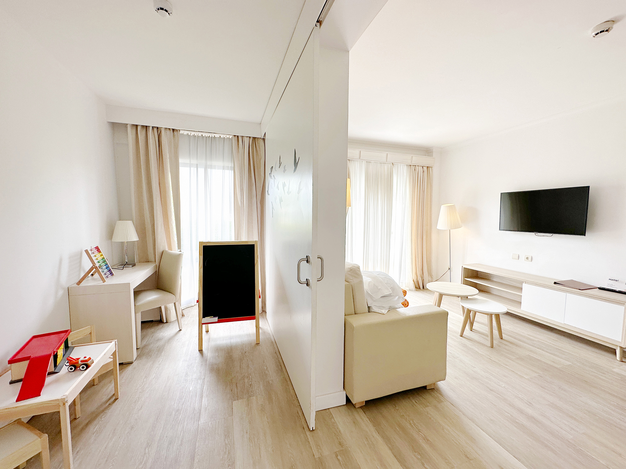 VIVA Blue - Apto playroom 04_23-04 v2