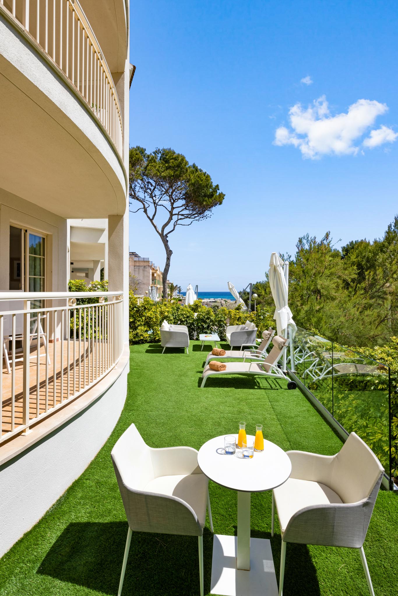 202405-VivaSuites - SC Executive Suite Garden 6.jpeg