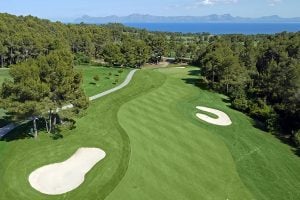 Alójate en el Vanity Golf mientras disfrutas de una escapada a Mallorca para jugar al golf