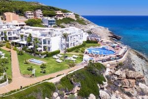 El Cala Mesquida Resort se puede convertir en el hotel soñado de tus vacaciones de verano de 2018