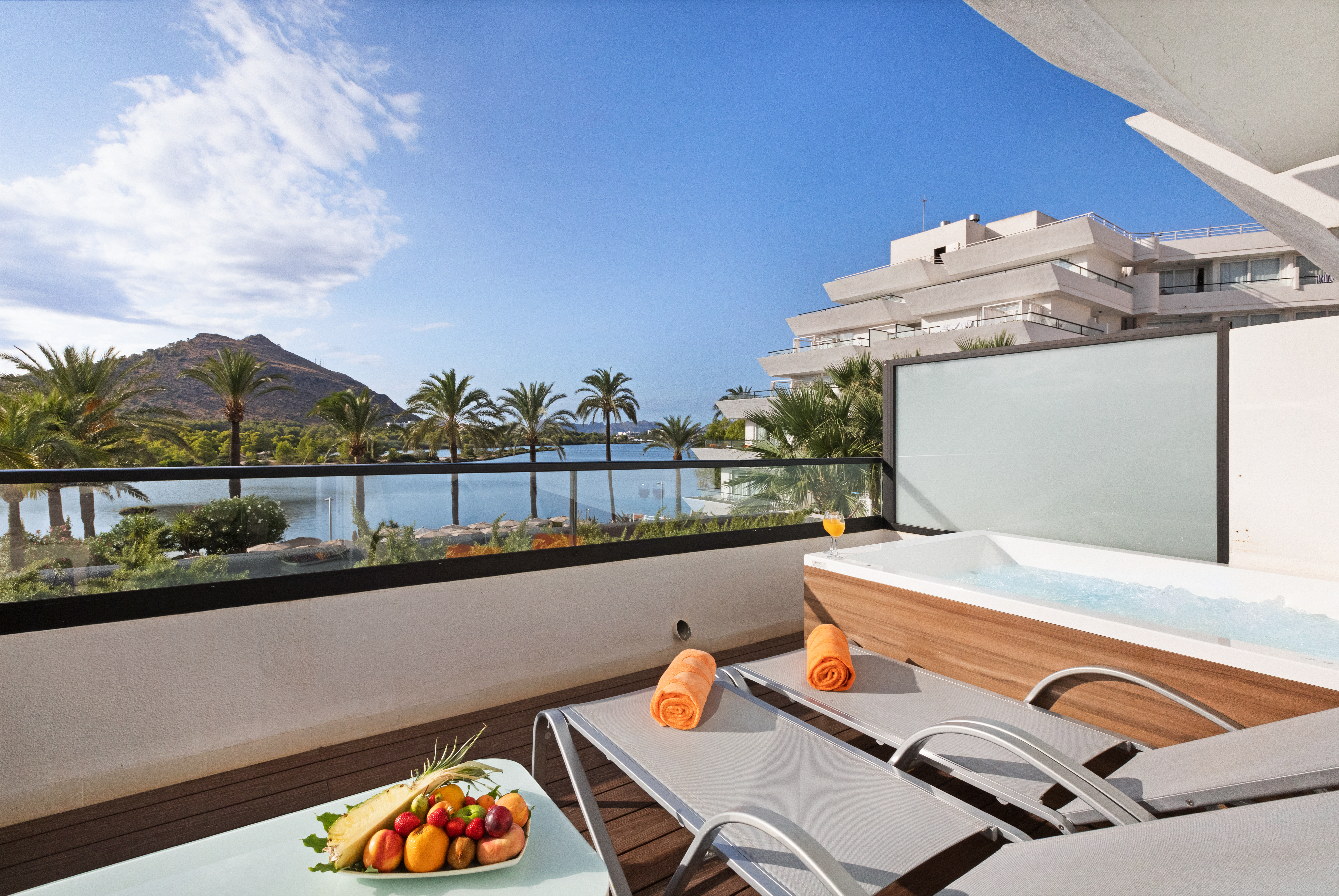 2022-09-Viva Eden Lago - Estudio Royal Terrace 5.jpg