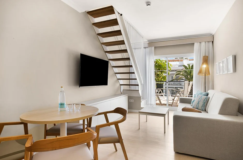 Apto Royal Terrace SC 04