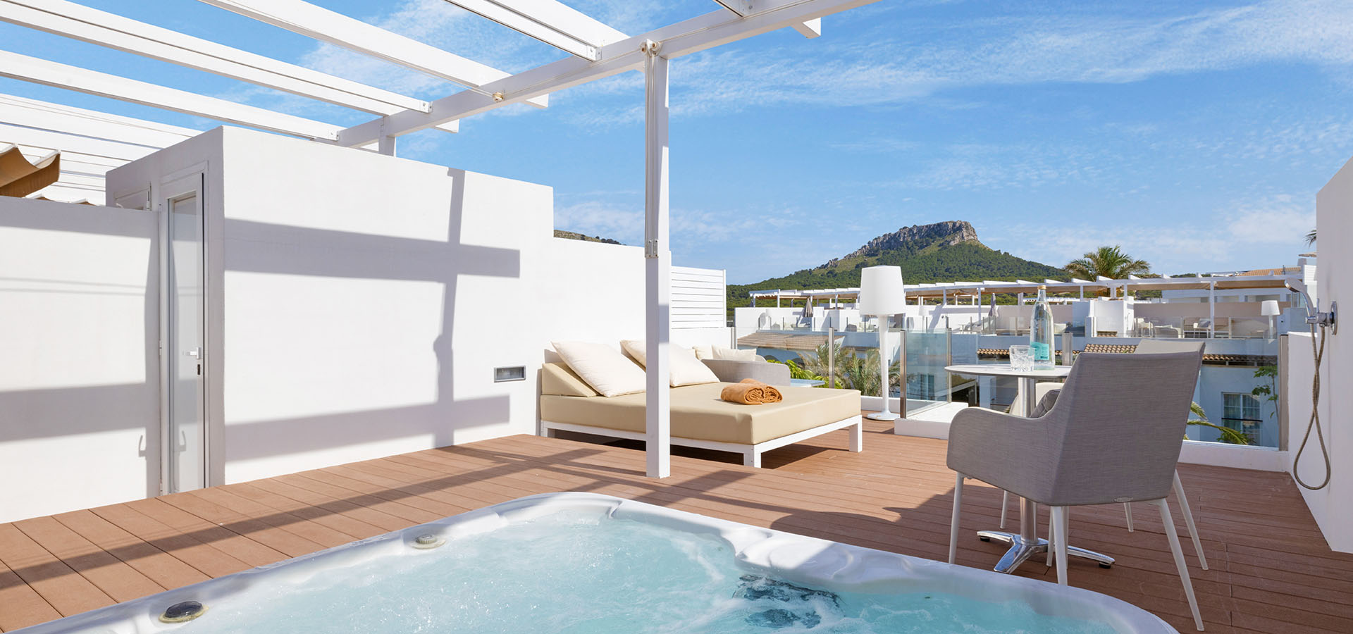 Apto Royal Terrace SC 06